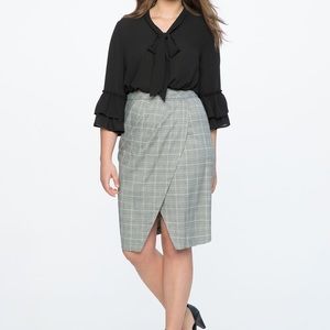 Classy plaid tulip flap skirt - black and white with tiny sage green stripe.